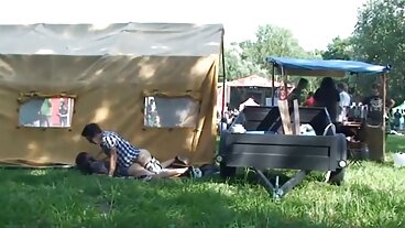 Xander atakuje ciasny tyłek blondynki przed wyjazdem seks erotyka zdjęcia na misję