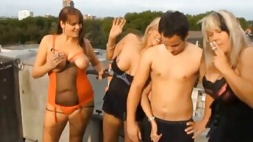Rosyjski Instytut: Seks analny w kuchni w darmowe zdjęcia erotyczne kobiet PornHD