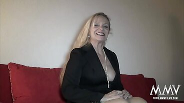 Brazzers: niespodzianka dla jego macochy Jessiki galerie zdjec erotycznych Ryan w PornHD