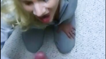 Masturbacja drażni się przed różdżką w fotki erotyczne Les Lesbians