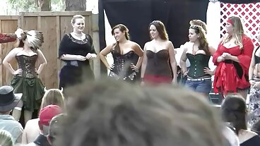 Najlepsza cheerleaderka Gia Derza pokazuje umiejętności seksualne zdjęcia erotyczne nastolatek